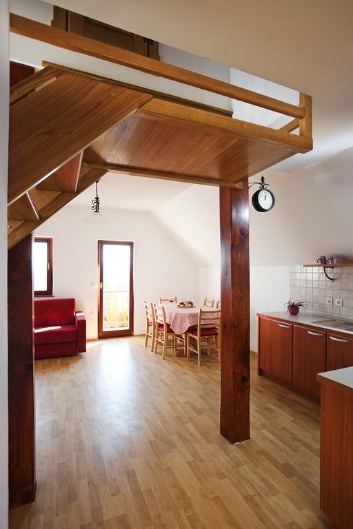 Vineyard Cottage Lustek Novo Mesto Kamer foto